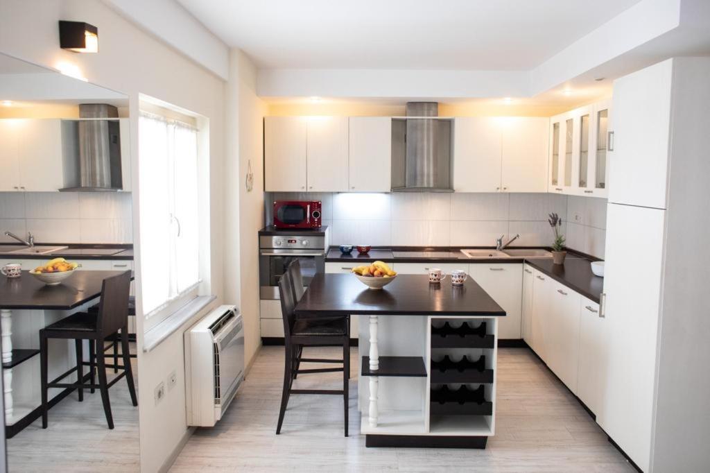 Down Town Center Apartamento Tirana